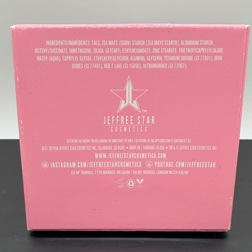 3/$15 🌸 Jeffree Star Mohawk Eyeshadow - Bold Pink - Picture 2 of 3